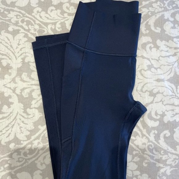 NWOT GAPFIT NAVY SCULPT LEGGINGS - Picture 3 of 5